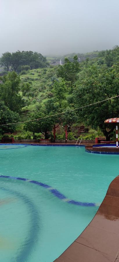 Golden Resort And Farm Nashik Exterior foto