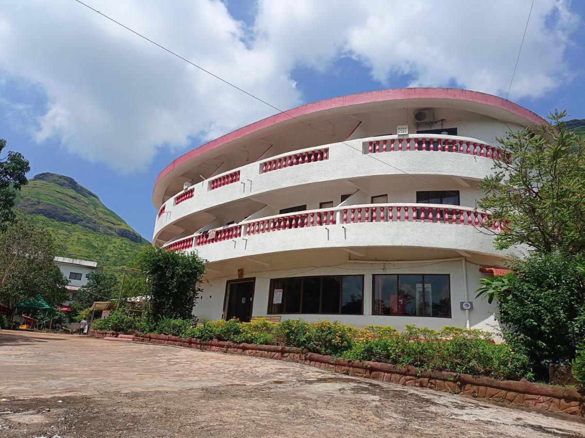 Golden Resort And Farm Nashik Exterior foto