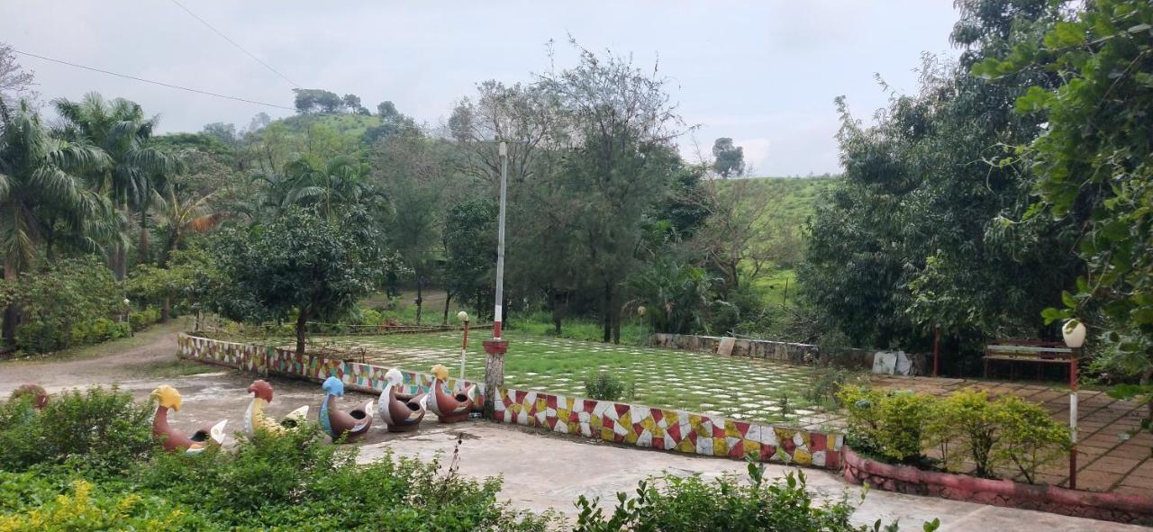 Golden Resort And Farm Nashik Exterior foto
