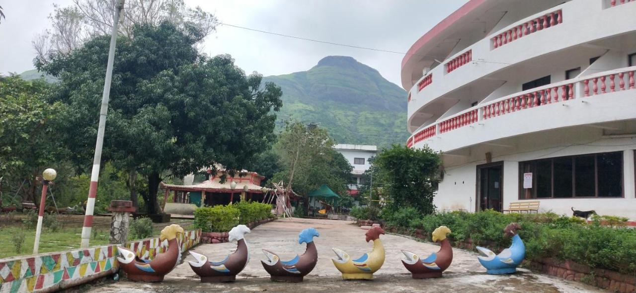 Golden Resort And Farm Nashik Exterior foto